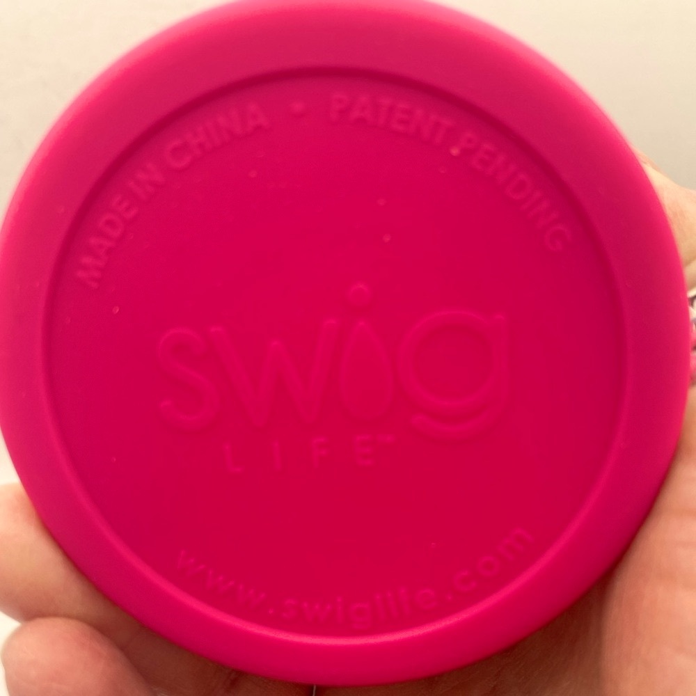 Swig Party Animal Can Cooler. Swig Life www. Swiglife.com. Skinny can cooler - Picture 5 of 10